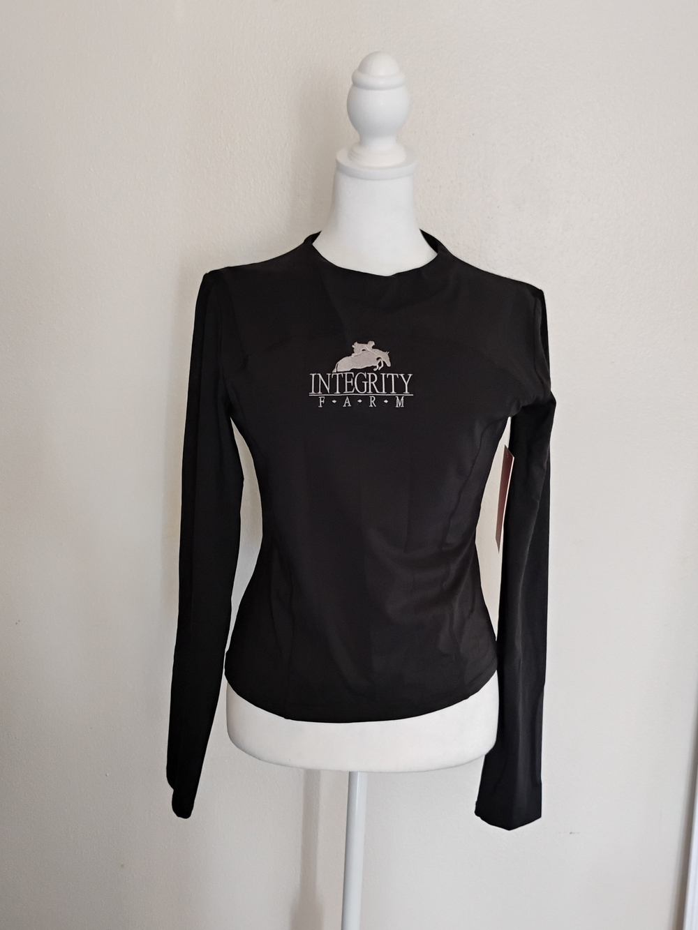 Women's Black Long-Sleeve Performance Top